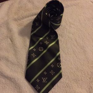Louis Vuitton silk necktie
